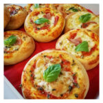 Margherita Pizzette Mignon (10 pieces)