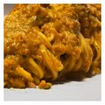 Tagliolino met Salsiccia en Pesto di Castagne